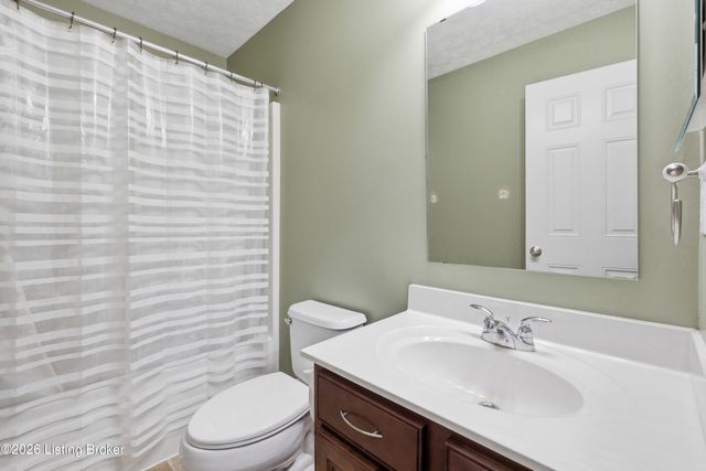 11812 Garden Grove Way, Louisville, KY 40299
