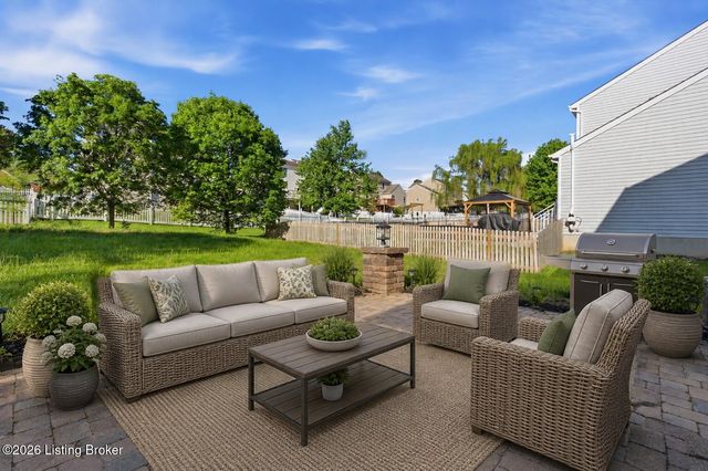 11812 Garden Grove Way, Louisville, KY 40299