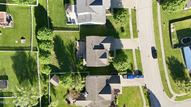 11812 Garden Grove Way, Louisville, KY 40299