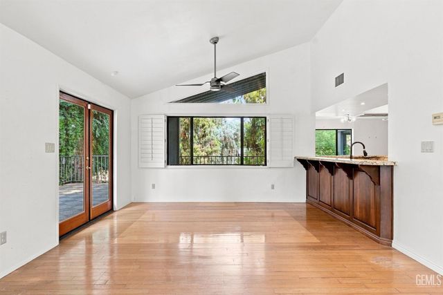 12430 Cattle King Drive, Bakersfield, CA 93306