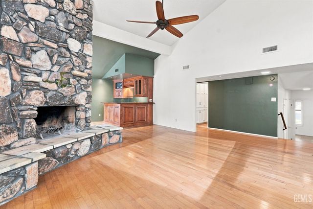 12430 Cattle King Drive, Bakersfield, CA 93306