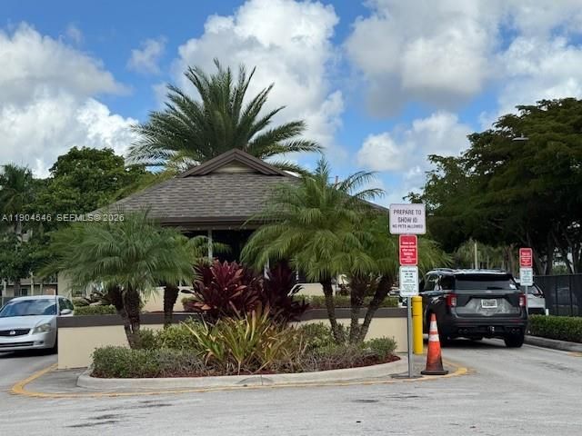 200 SW 132nd Way 212L, Pembroke Pines, FL 33027