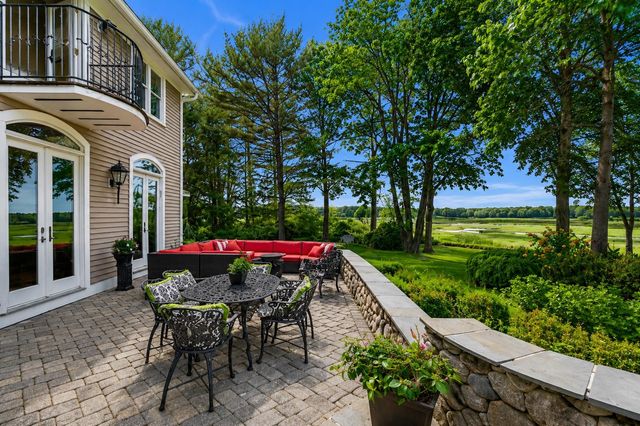 6 Wildwood Lane, Rye, NH 03870