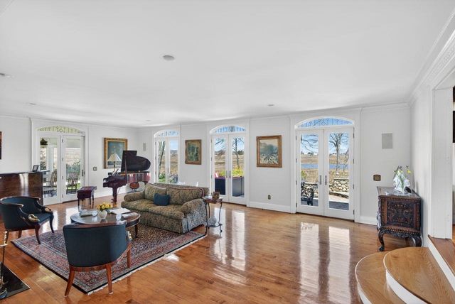 6 Wildwood Lane, Rye, NH 03870