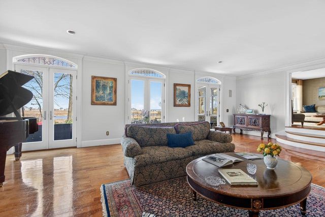 6 Wildwood Lane, Rye, NH 03870
