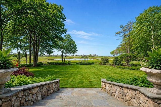 6 Wildwood Lane, Rye, NH 03870