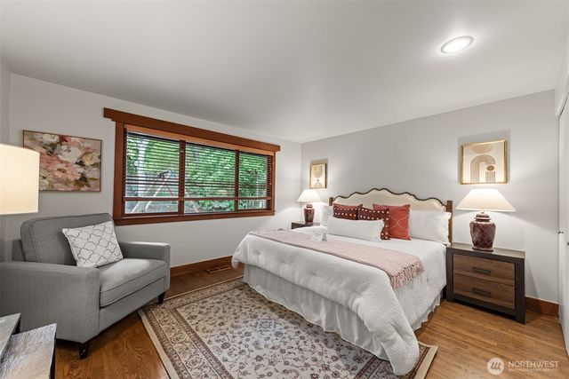 13002 NE 3rd Street, Bellevue, WA 98005