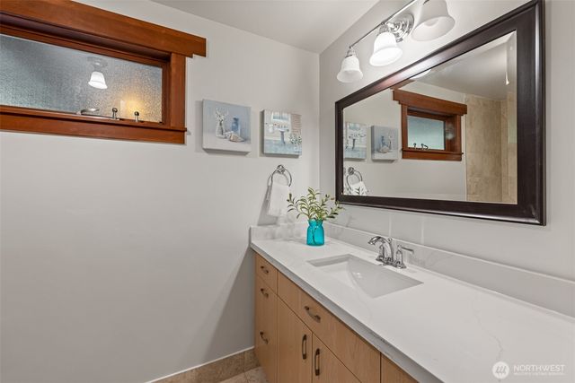 13002 NE 3rd Street, Bellevue, WA 98005