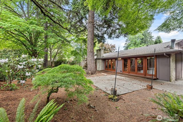 13002 NE 3rd Street, Bellevue, WA 98005