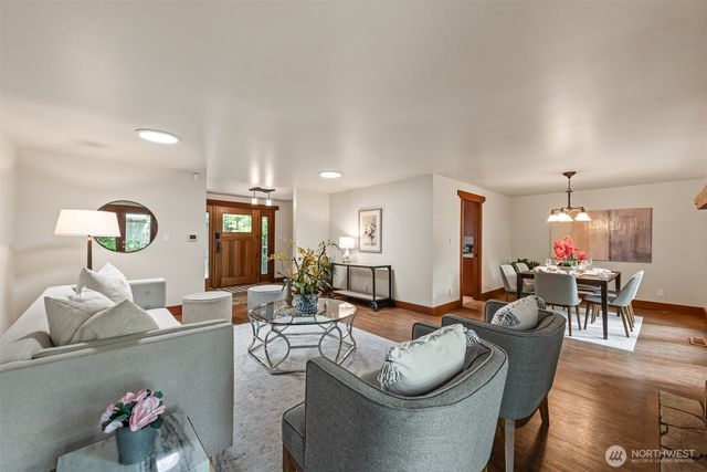 13002 NE 3rd Street, Bellevue, WA 98005