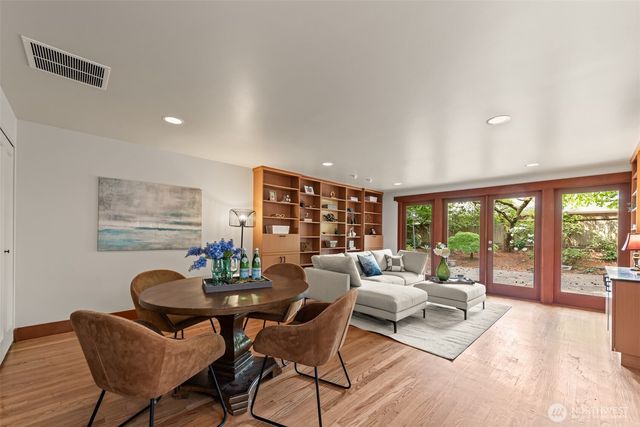 13002 NE 3rd Street, Bellevue, WA 98005