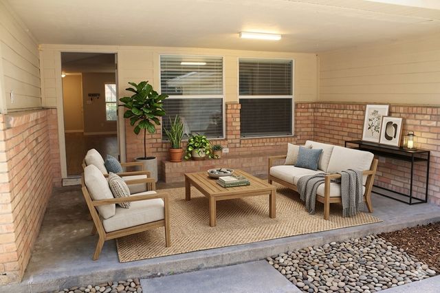 809 W Northgate Drive, Irving, TX 75062