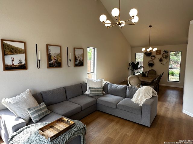 1722 Encino Spring, San Antonio, TX 78259