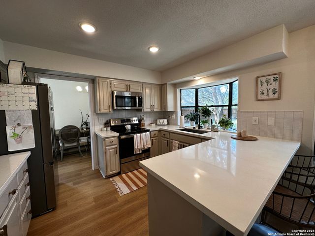 1722 Encino Spring, San Antonio, TX 78259