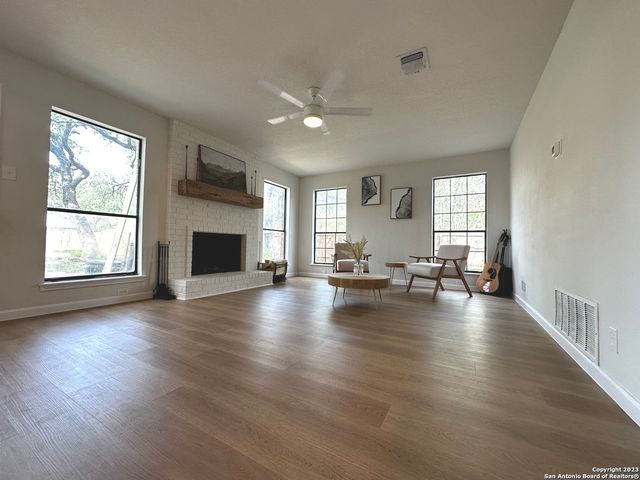 1722 Encino Spring, San Antonio, TX 78259