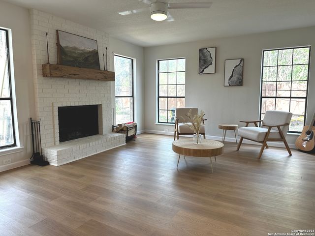 1722 Encino Spring, San Antonio, TX 78259