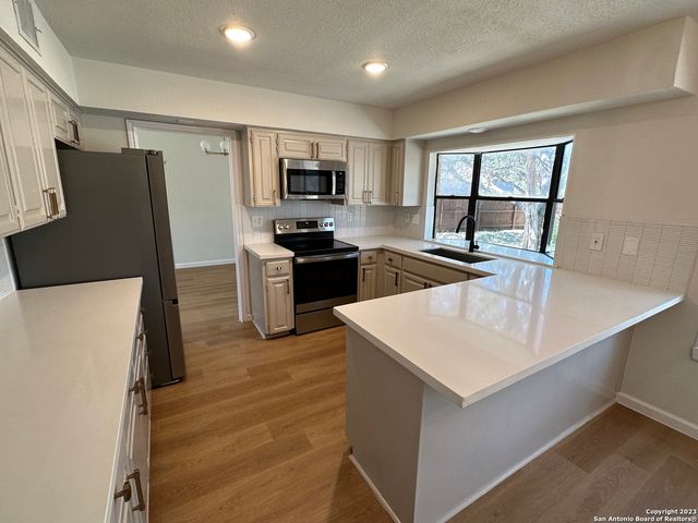 1722 Encino Spring, San Antonio, TX 78259