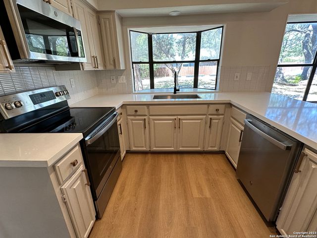 1722 Encino Spring, San Antonio, TX 78259