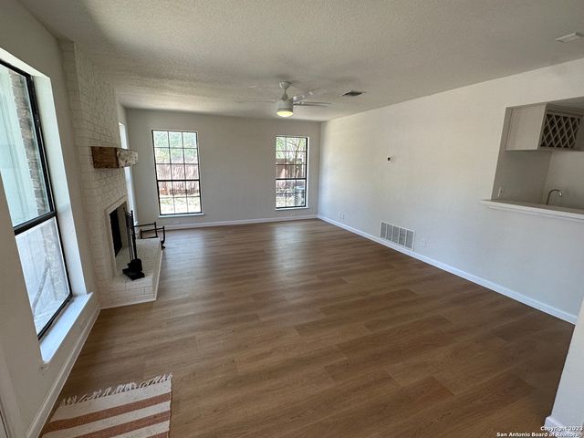 1722 Encino Spring, San Antonio, TX 78259