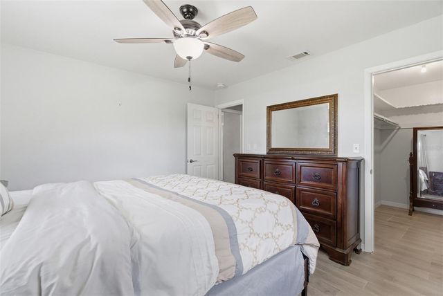 4240 SHAMROCK DRIVE, Venice, FL 34293