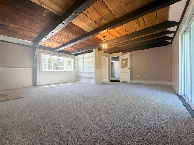49 South Village Road, Loudon, NH 03307