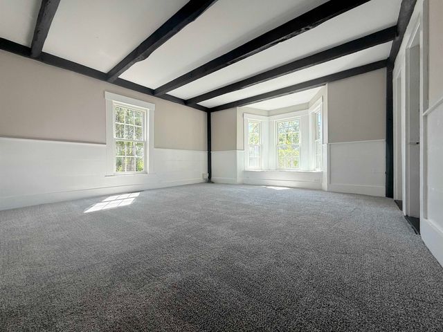 49 South Village Road, Loudon, NH 03307