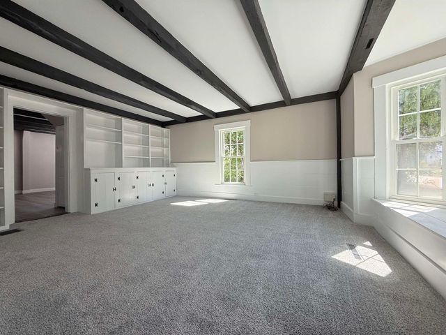 49 South Village Road, Loudon, NH 03307
