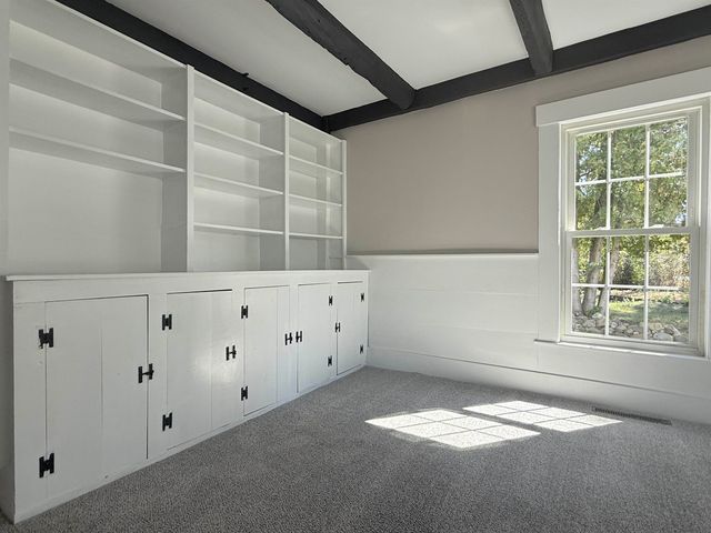 49 South Village Road, Loudon, NH 03307