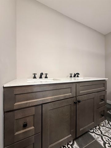 49 South Village Road, Loudon, NH 03307