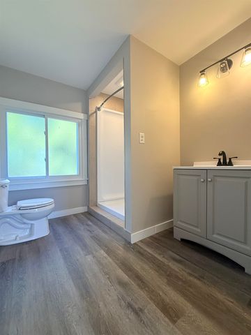 49 South Village Road, Loudon, NH 03307