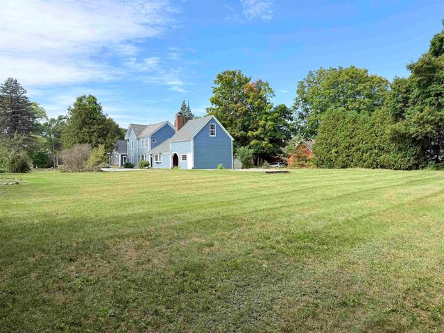 49 South Village Road, Loudon, NH 03307