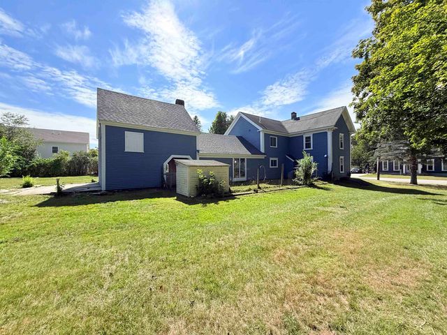 49 South Village Road, Loudon, NH 03307