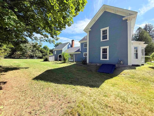 49 South Village Road, Loudon, NH 03307