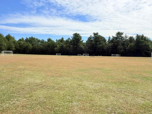 49 South Village Road, Loudon, NH 03307