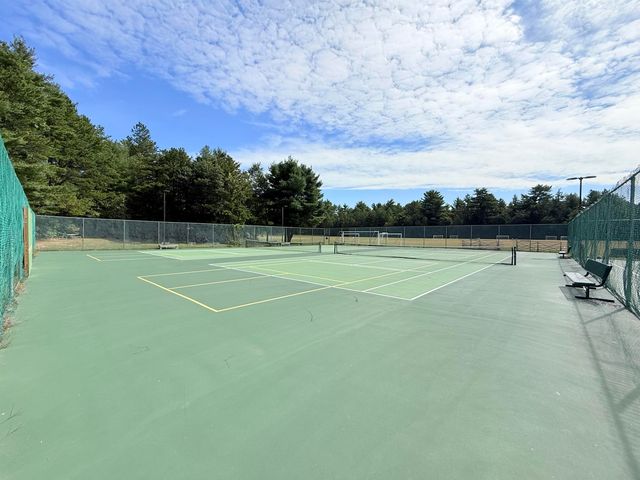 49 South Village Road, Loudon, NH 03307
