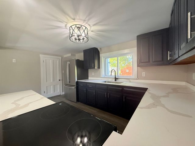 49 South Village Road, Loudon, NH 03307