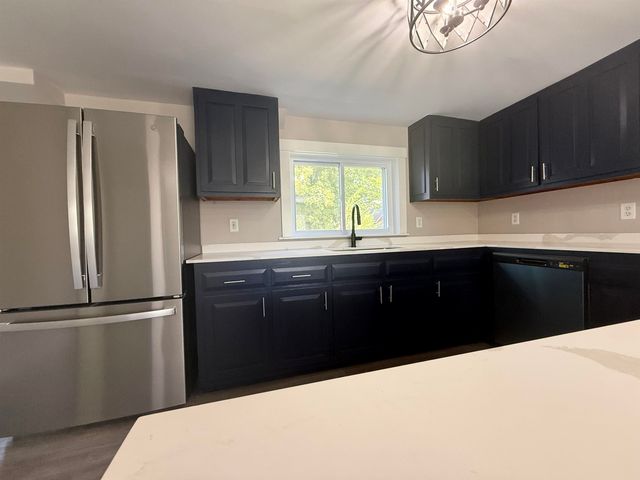 49 South Village Road, Loudon, NH 03307