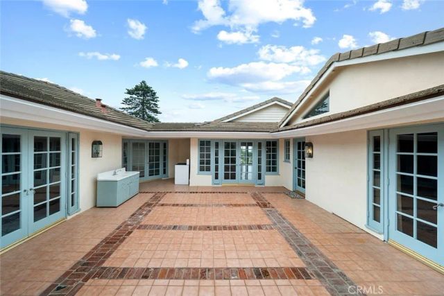 905 Emerald Bay, Laguna Beach, CA 92651