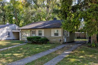 10631 Saratoga Street, Oak Park, MI 48237