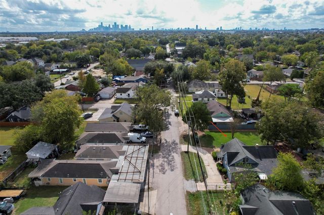 4303 Castor Street, Houston, TX 77022