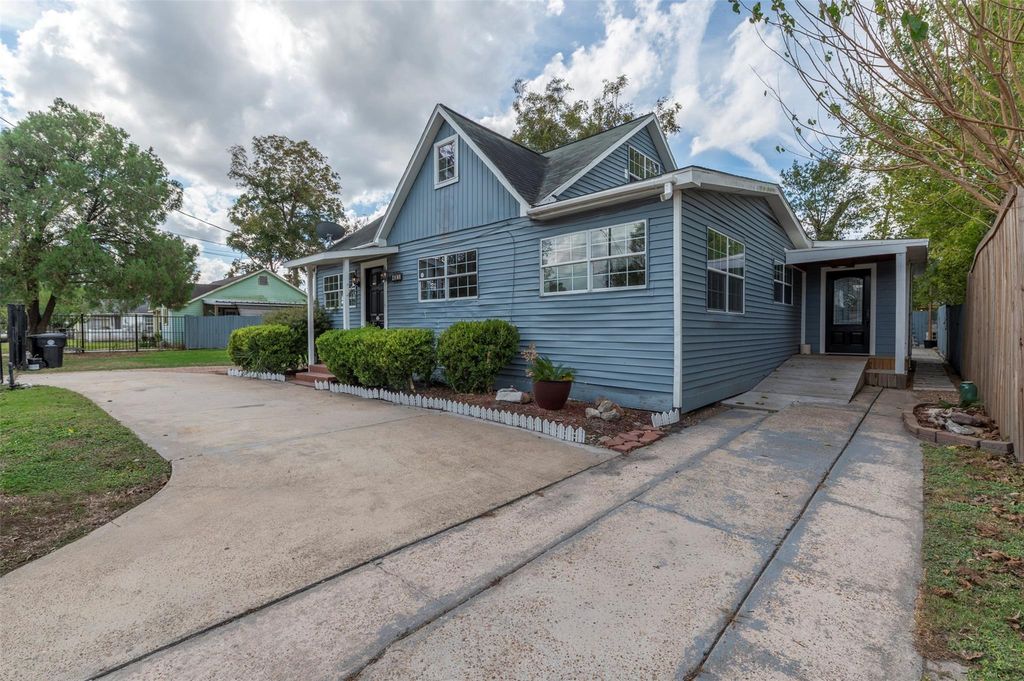 4303 Castor Street, Houston, TX 77022