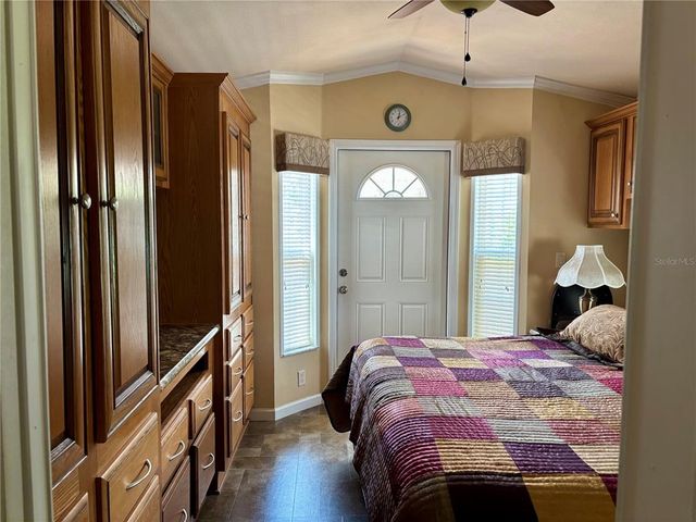 3240 NE 104TH AVENUE, Silver Springs, FL 34488