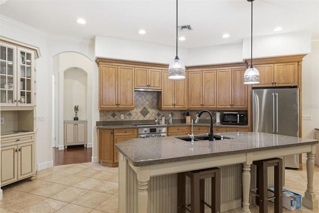 6124 FOXFIELD COURT, Windermere, FL 34786