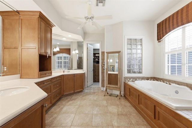 6124 FOXFIELD COURT, Windermere, FL 34786