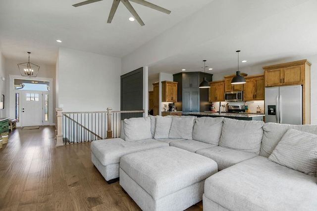 807 W Solomon Drive, Lone Jack, MO 64086