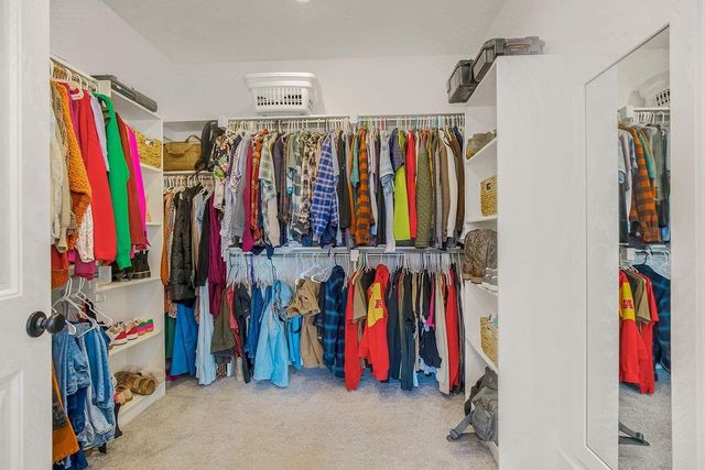 807 W Solomon Drive, Lone Jack, MO 64086