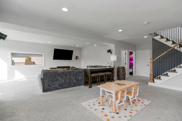 807 W Solomon Drive, Lone Jack, MO 64086