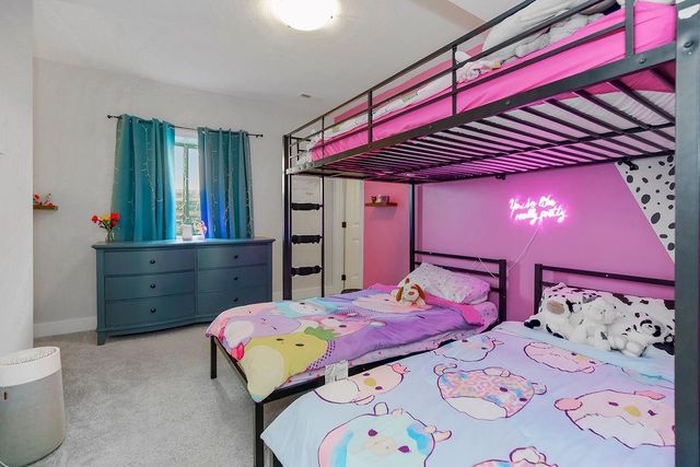 807 W Solomon Drive, Lone Jack, MO 64086