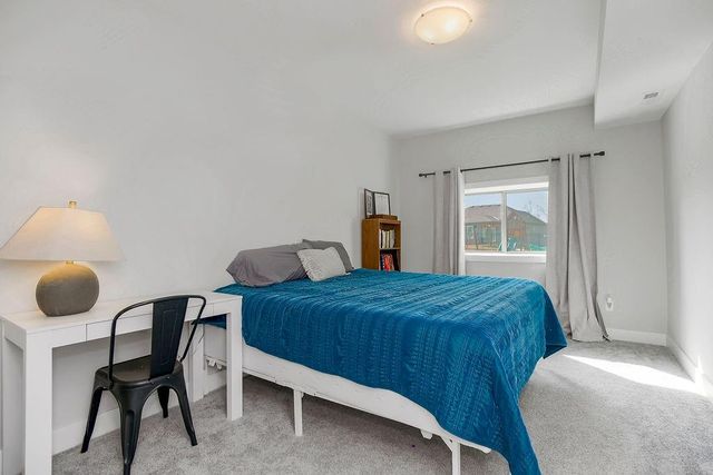 807 W Solomon Drive, Lone Jack, MO 64086