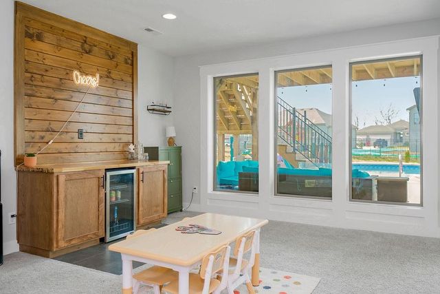 807 W Solomon Drive, Lone Jack, MO 64086